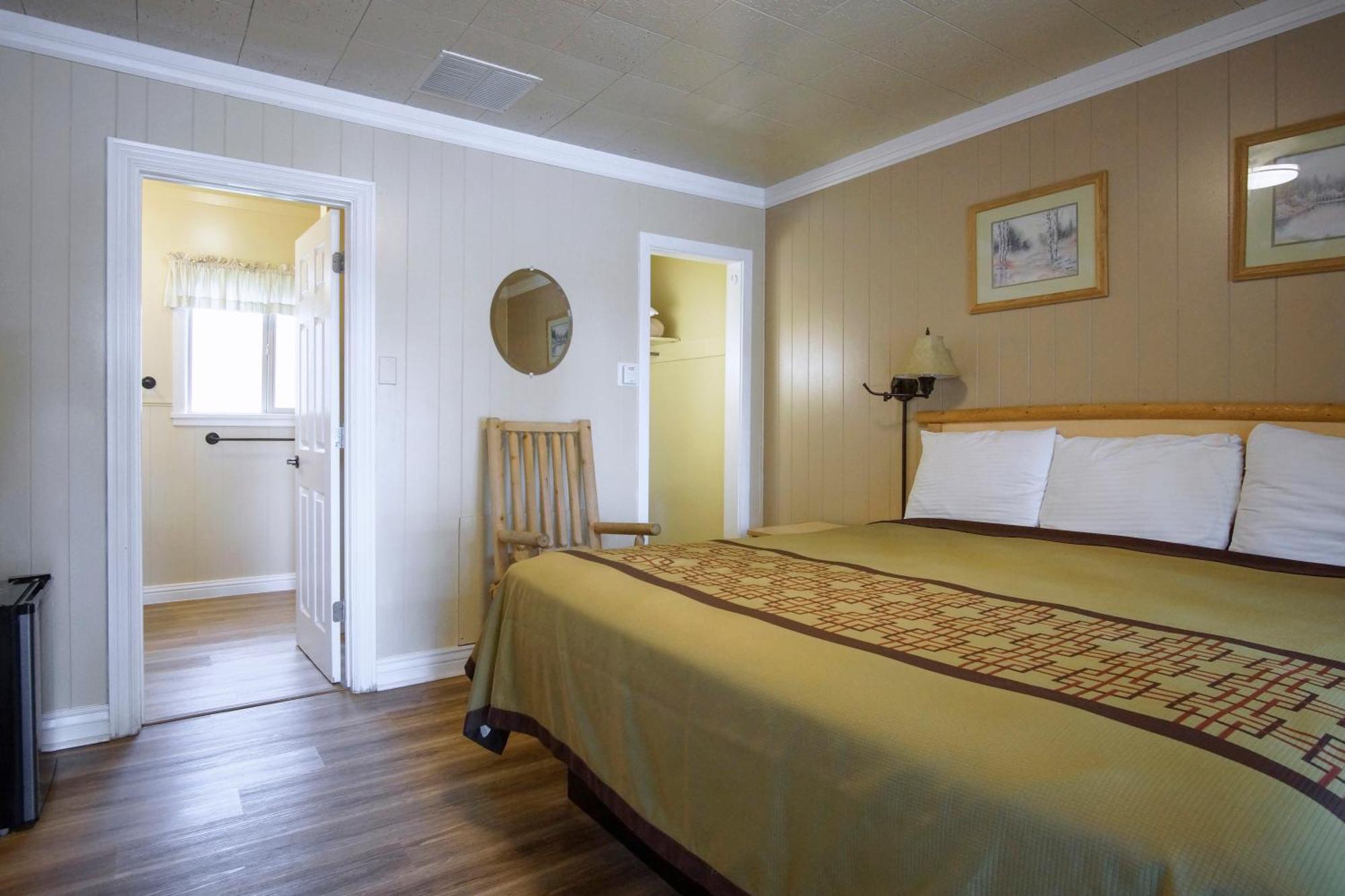 Motel Gables &